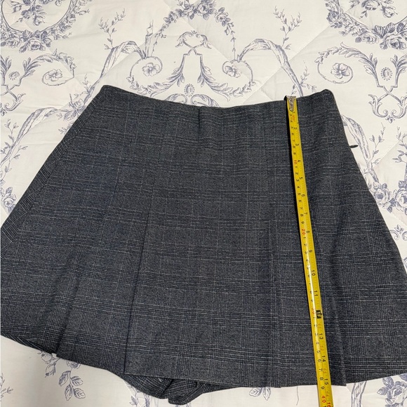 Zara Dark Gray Plaid Mini Skort - Picture 7 of 8